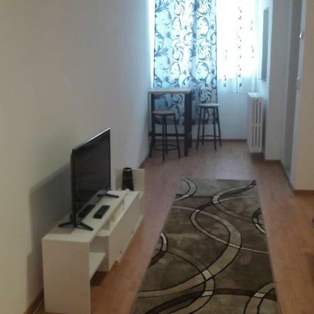 Melody Apartment Alba Iulia Buitenkant foto