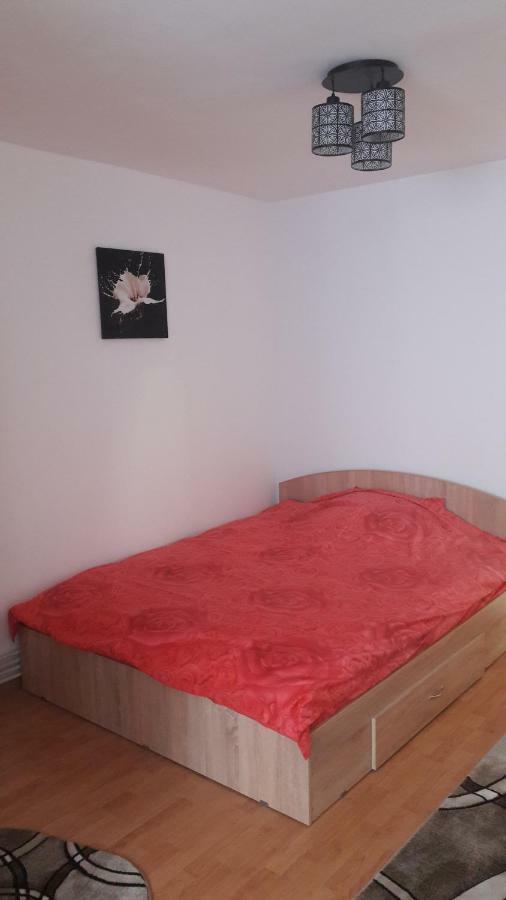 Melody Apartment Alba Iulia Buitenkant foto