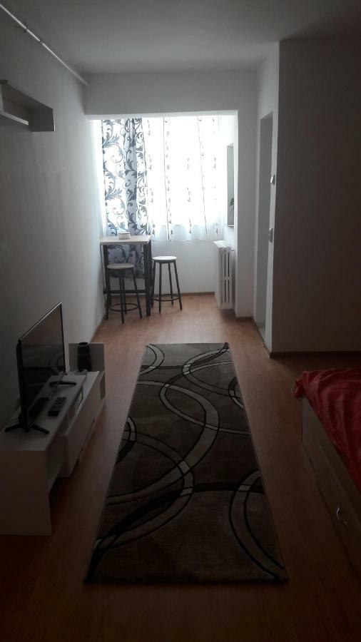 Melody Apartment Alba Iulia Buitenkant foto